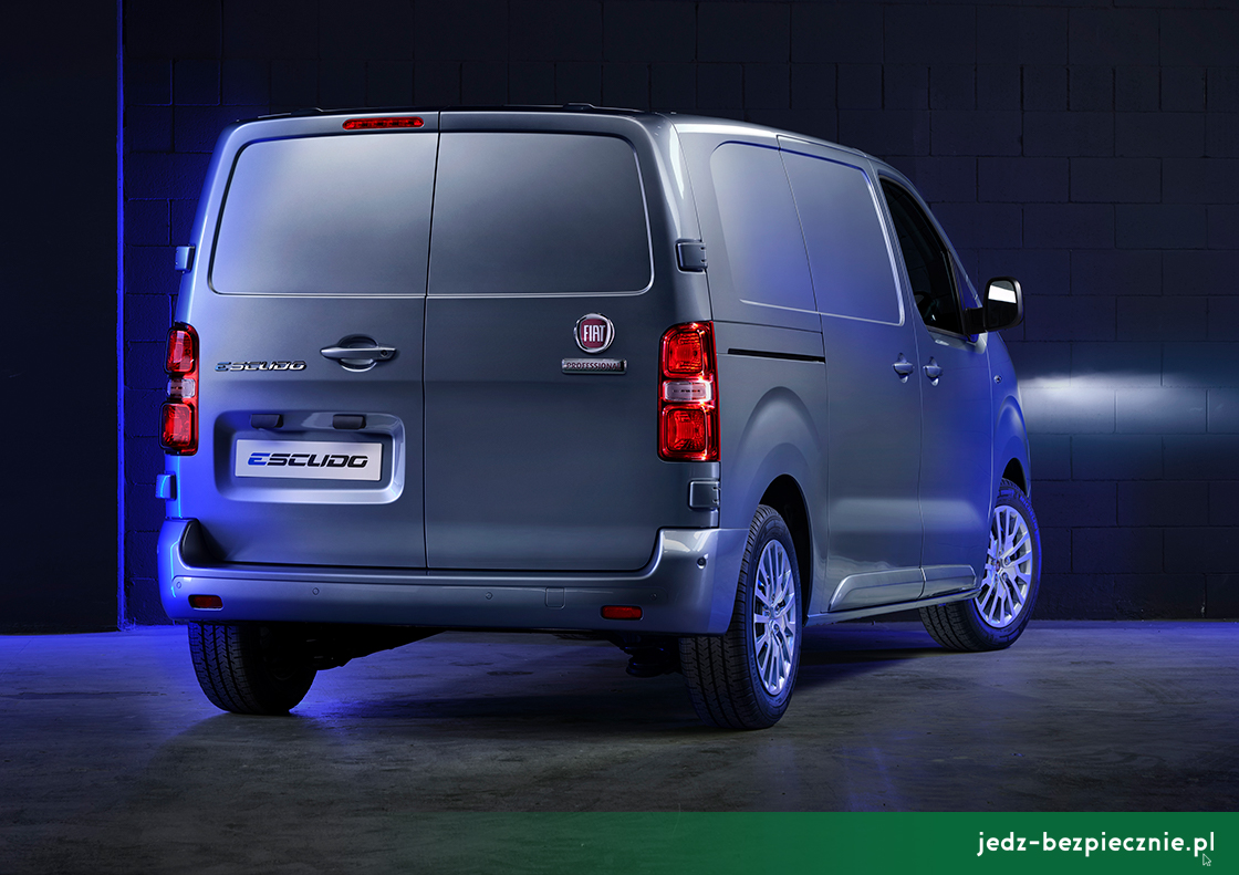 Premiera tygodnia - Fiat Scudo III - tył auta w nadwoziu furgon